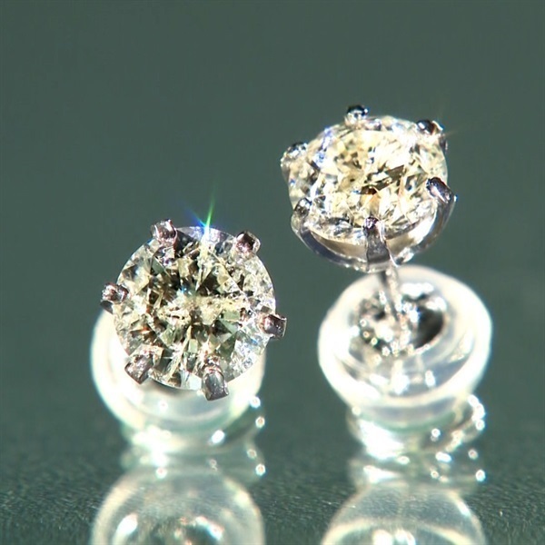 鑑別書発行★総合計   0.34ct★ 天然 ダイヤモンド ピアス プラチナ婚約指輪